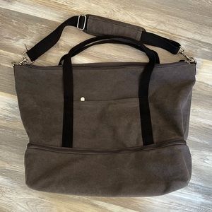 Lo and Sons Small Catalina Travel Bag